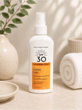 Bath & Body Works Tahiti Isle Sunscreen Spray - White & Orange
